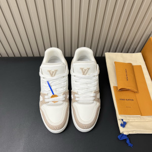 LV 트레이너 운동화