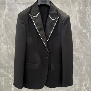 MQ 핸드메이드 리벳 블랙 재킷