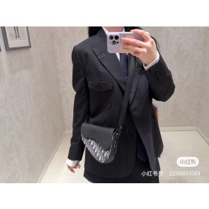 디올 새들백 그레이 숄더백