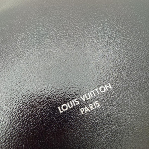 Louis Vuitton 블랙 레더백